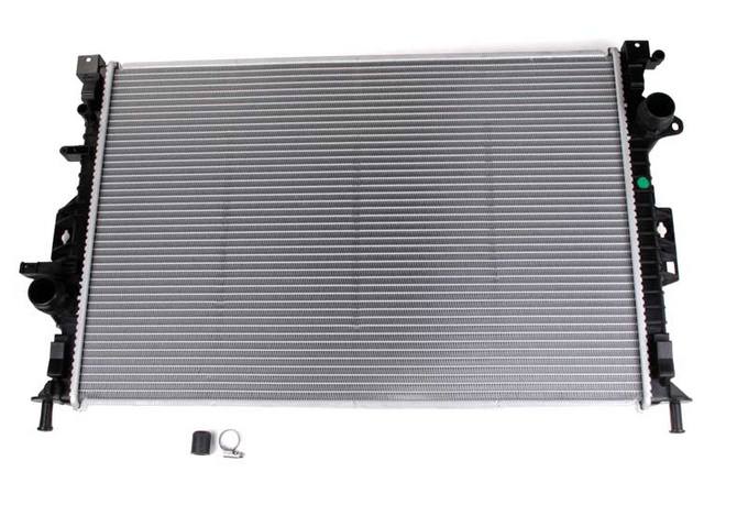 Land Rover Volvo Radiator (Auto Trans) 36002414 - Nissens 65615A